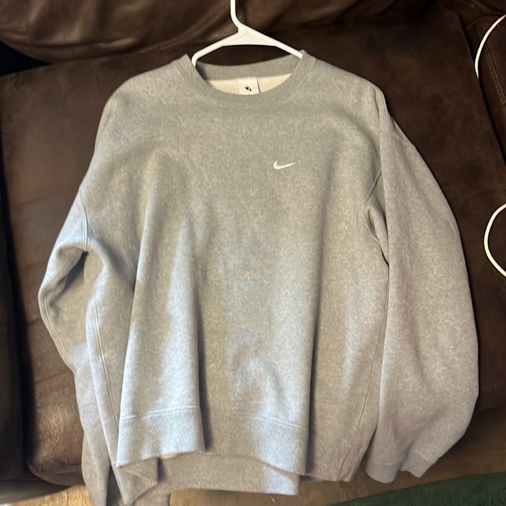 Grey Nike Small Swoosh Crew Neck (Boxy)